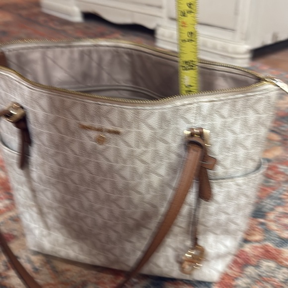 Michael Kors pocket book - Picture 6 of 7